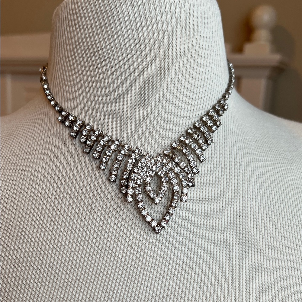 Elegant Silver Necklace